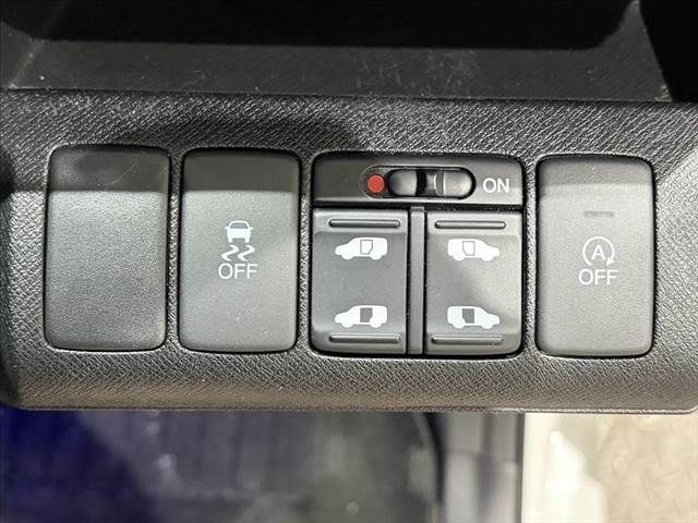 HONDA STEPWAGON SPADA 2013