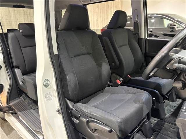 HONDA STEPWAGON SPADA 2013