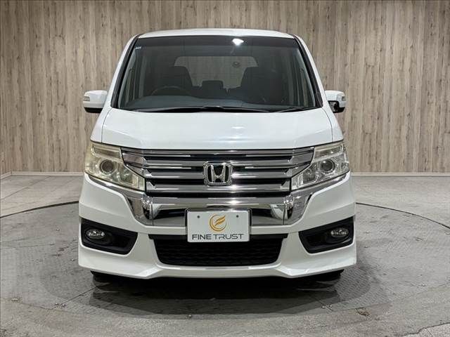 HONDA STEPWAGON SPADA 2013