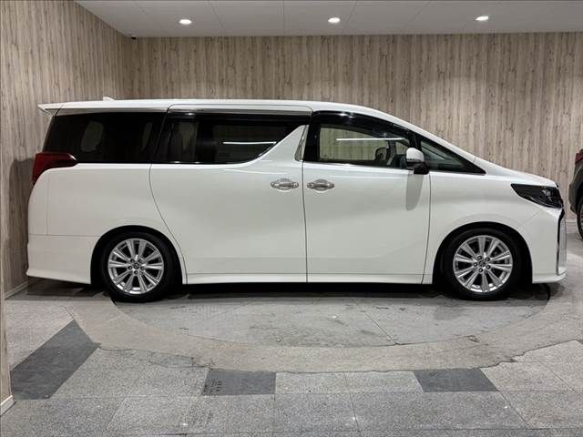 TOYOTA ALPHARD 2018