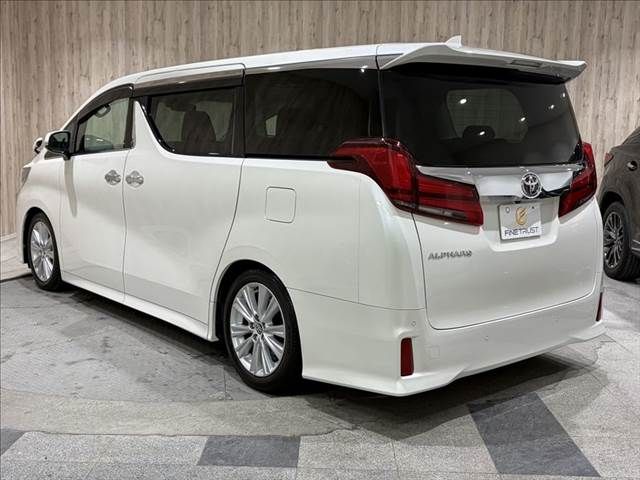 TOYOTA ALPHARD 2018