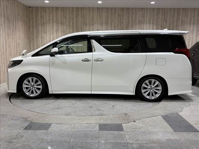 TOYOTA ALPHARD 2018
