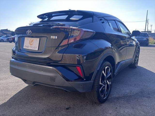 TOYOTA C-HR 2017