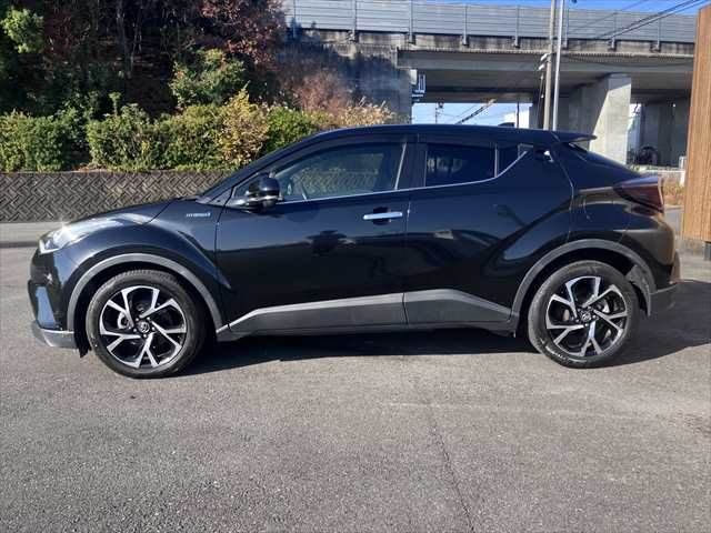 TOYOTA C-HR 2017