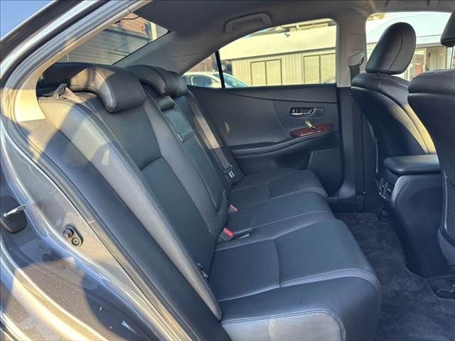 TOYOTA LEXUS HS250h 2013