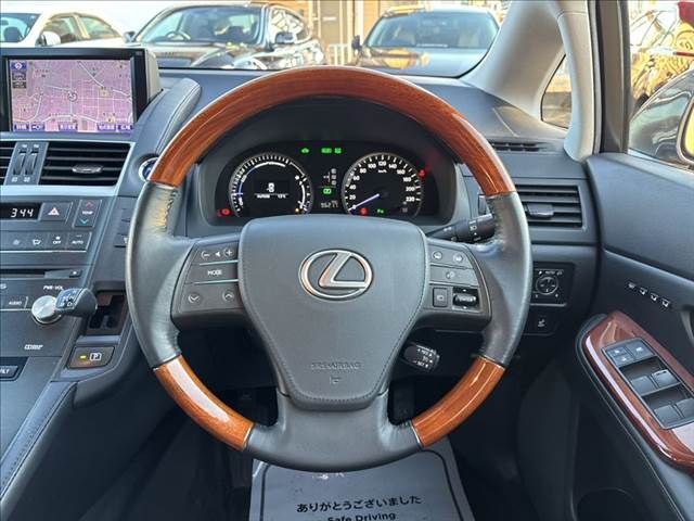 TOYOTA LEXUS HS250h 2013