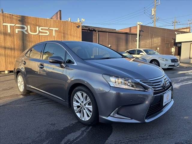 TOYOTA LEXUS HS250h 2013