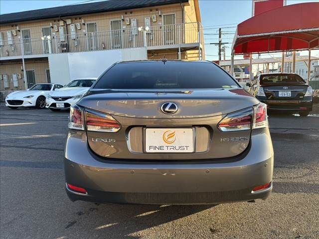 TOYOTA LEXUS HS250h 2013