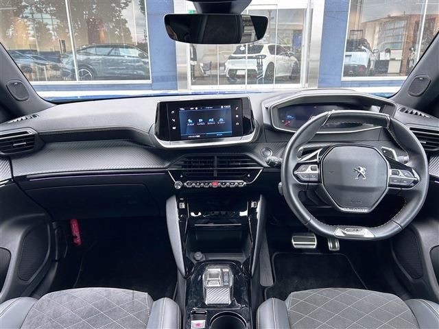 PEUGEOT PEUGEOT 2008 2022