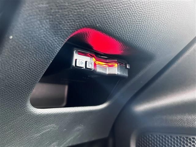 PEUGEOT PEUGEOT 2008 2022