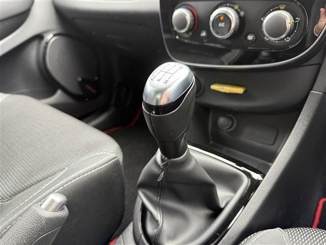 RENAULT RENAULT LUTECIA 2018