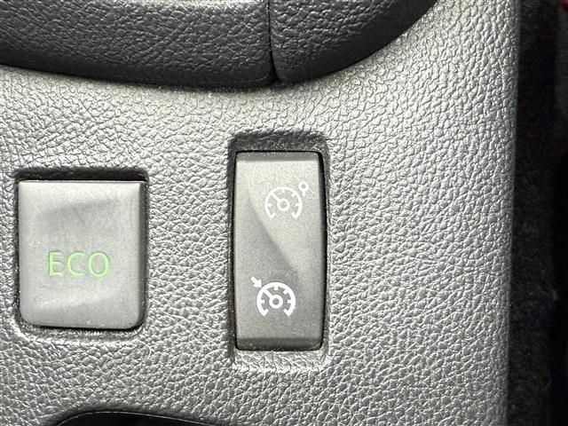 RENAULT RENAULT LUTECIA 2018