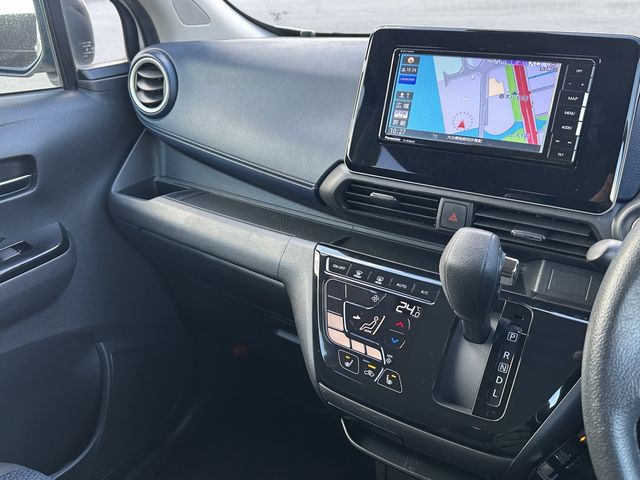 MITSUBISHI ek X 2019