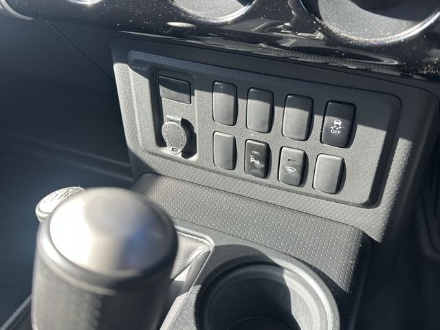 TOYOTA FJ CRUISER 4WD 2017