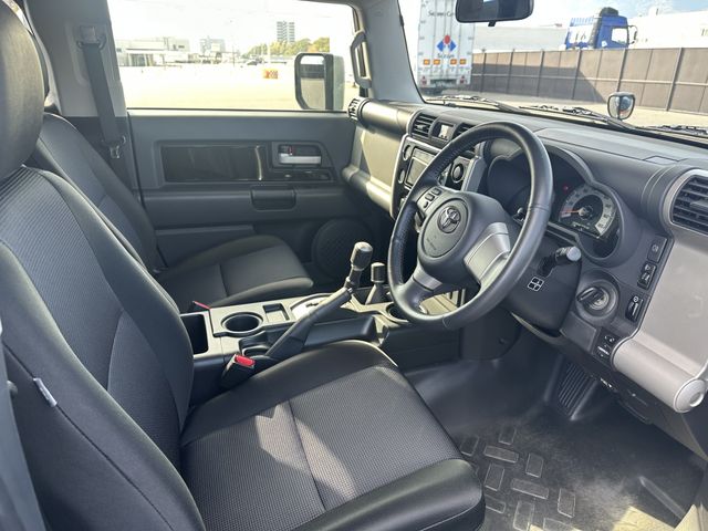 TOYOTA FJ CRUISER 4WD 2017