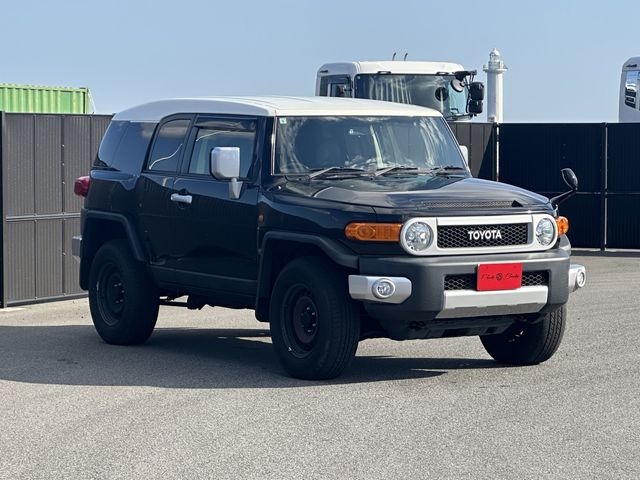 TOYOTA FJ CRUISER 4WD 2017
