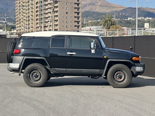TOYOTA FJ CRUISER 4WD 2017