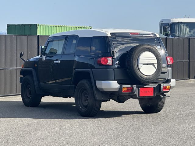 TOYOTA FJ CRUISER 4WD 2017