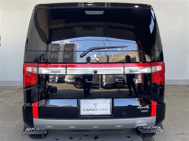 MITSUBISHI DELICA D:5 4WD 2019