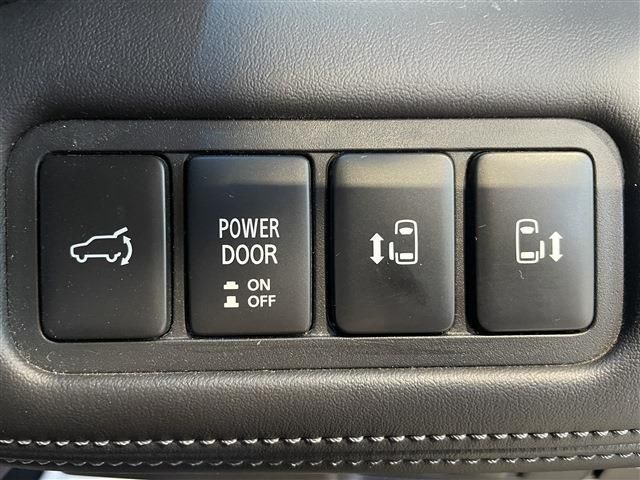 MITSUBISHI DELICA D:5 4WD 2019