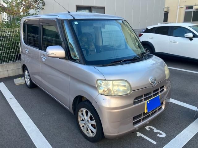 DAIHATSU TANTO 2010