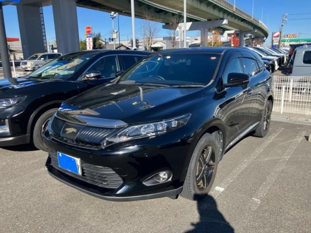 TOYOTA HARRIER 2WD 2016
