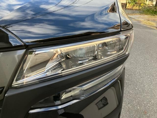 TOYOTA ALPHARD hybrid 4WD 2018