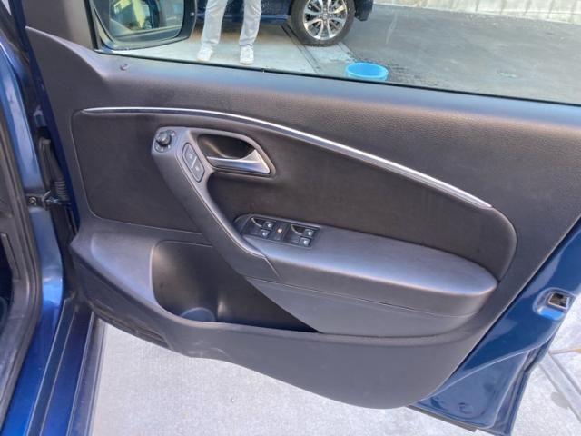 VOLKSWAGEN VOLKSWAGEN POLO 2017