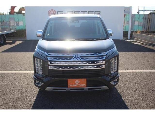 MITSUBISHI DELICA D:5 4WD 2023