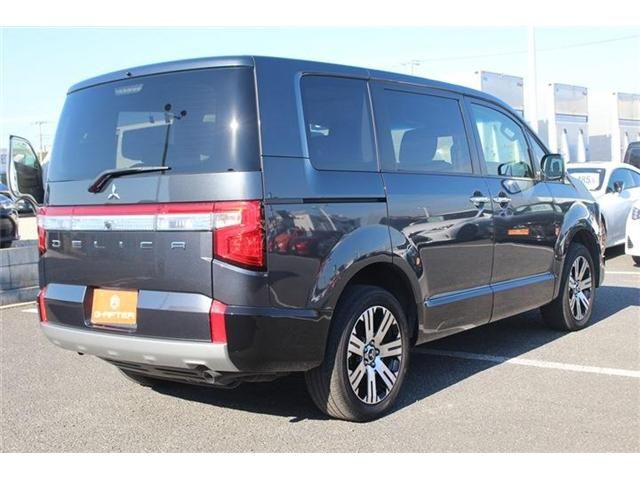 MITSUBISHI DELICA D:5 4WD 2023