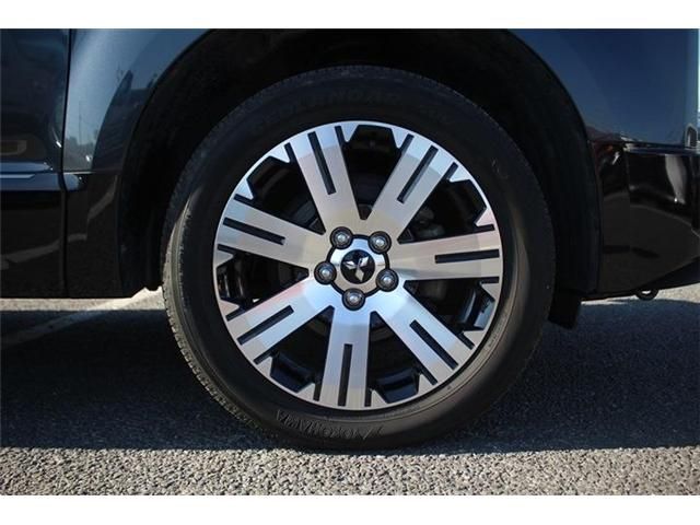 MITSUBISHI DELICA D:5 4WD 2023