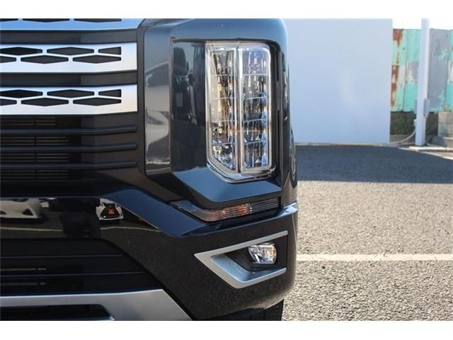 MITSUBISHI DELICA D:5 4WD 2023