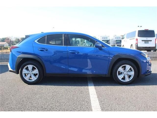 TOYOTA LEXUS UX250h 2023