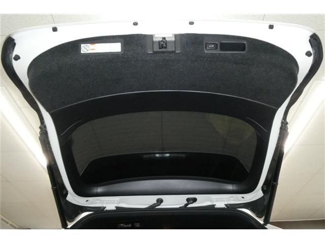 TOYOTA HARRIER HYBRID 2015