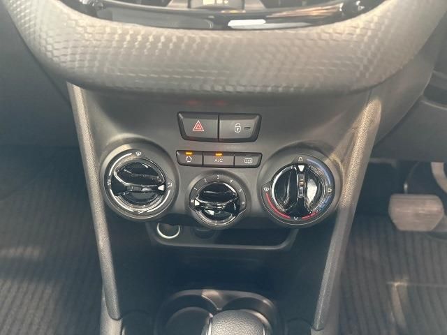 PEUGEOT PEUGEOT 208 2017