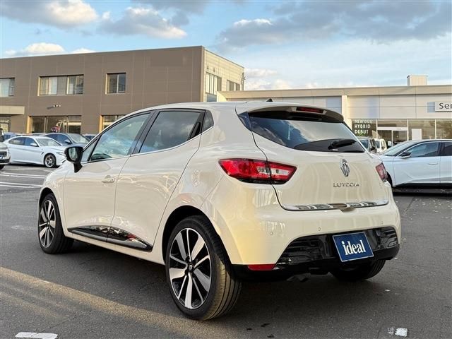 RENAULT RENAULT LUTECIA 2016