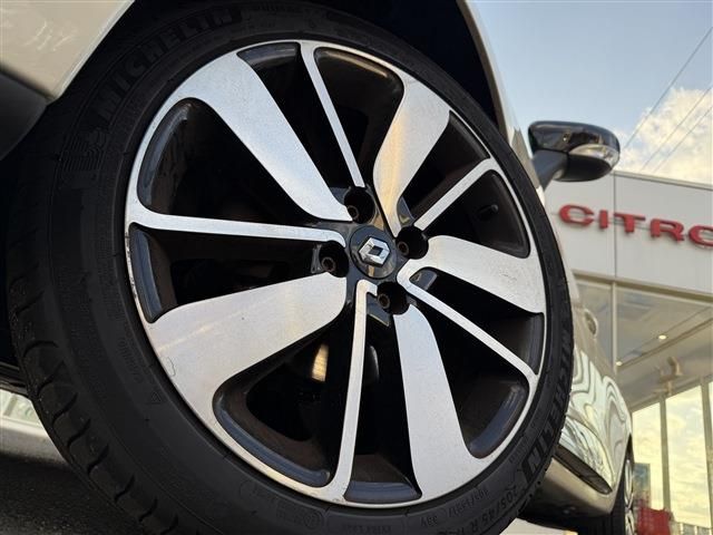 RENAULT RENAULT LUTECIA 2016