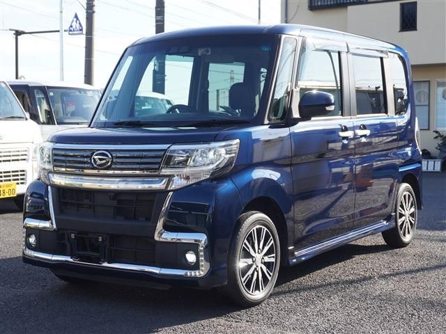 DAIHATSU TANTO CUSTOM 2019