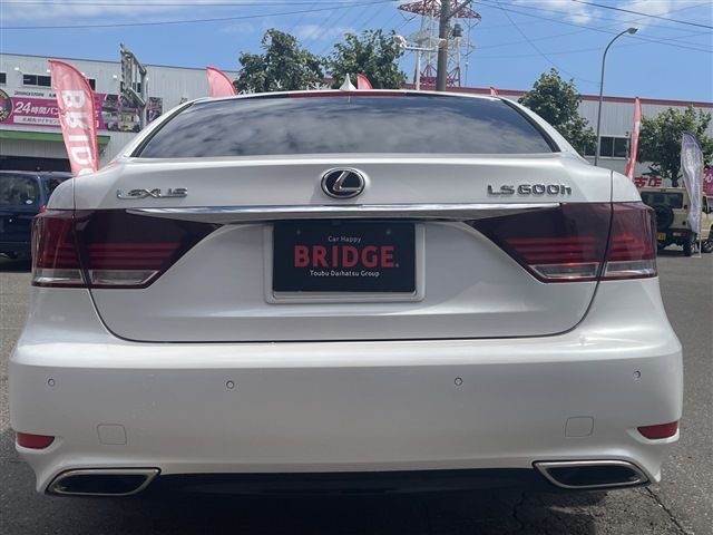 TOYOTA LEXUS LS600h 2015
