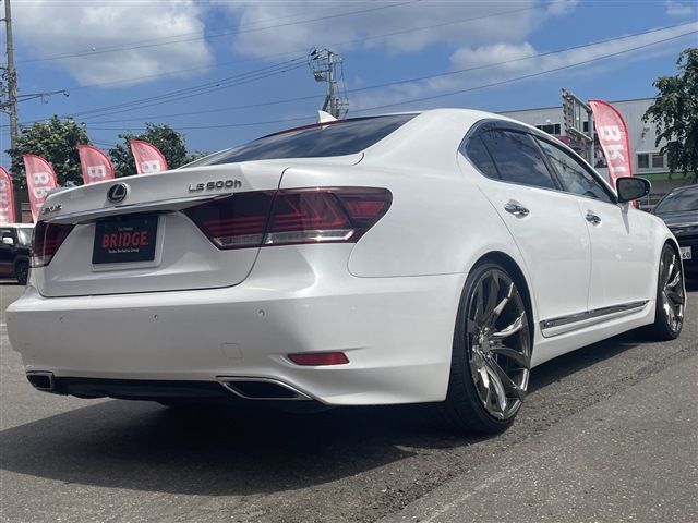 TOYOTA LEXUS LS600h 2015