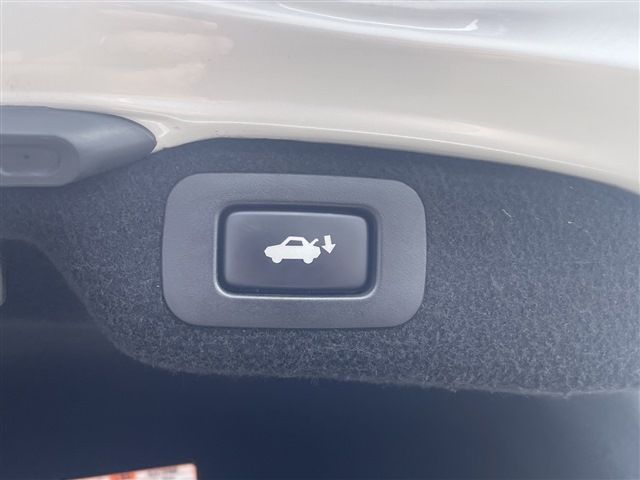 TOYOTA LEXUS LS600h 2015