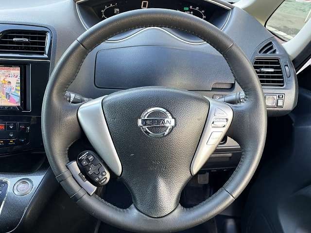 NISSAN SERENA  S-HYBRID 2013