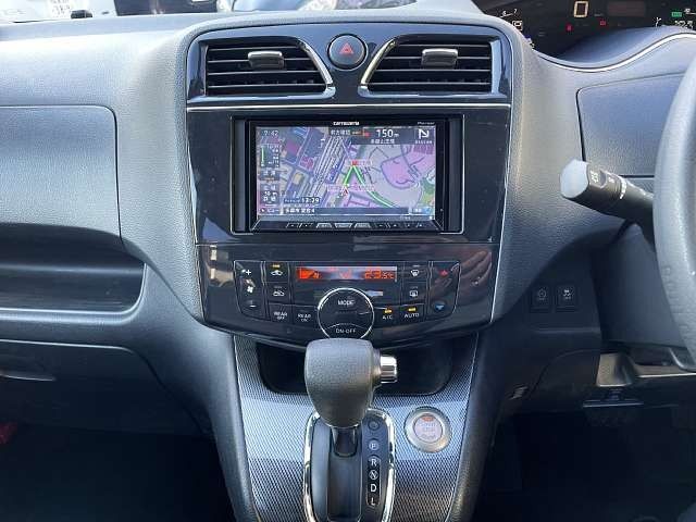 NISSAN SERENA  S-HYBRID 2013