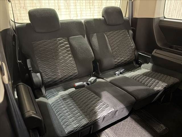 MITSUBISHI DELICA D:5 4WD 2019