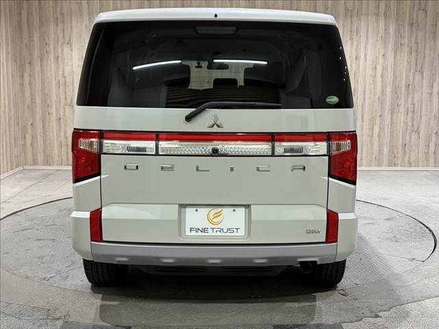 MITSUBISHI DELICA D:5 4WD 2019