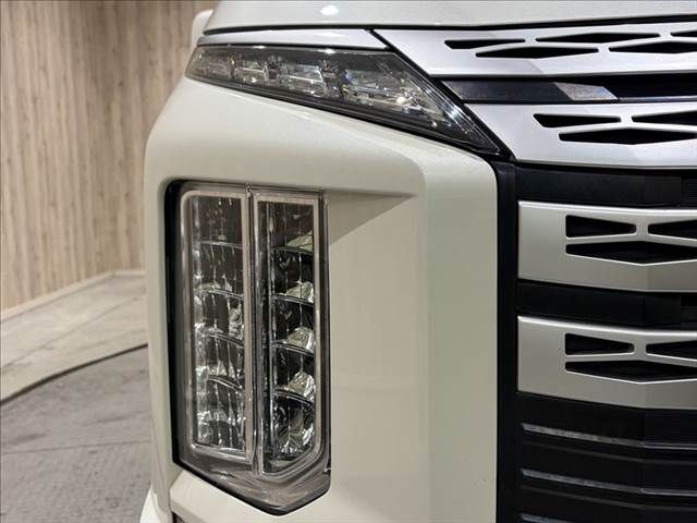 MITSUBISHI DELICA D:5 4WD 2019