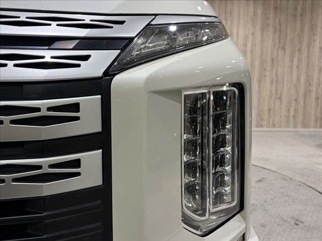 MITSUBISHI DELICA D:5 4WD 2019