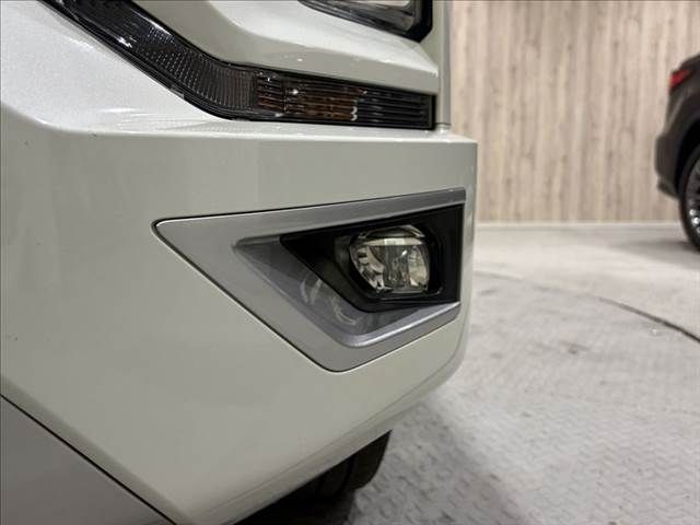 MITSUBISHI DELICA D:5 4WD 2019