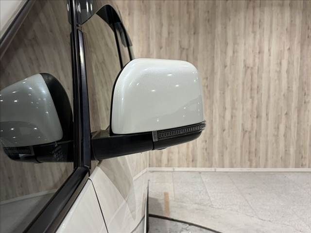 MITSUBISHI DELICA D:5 4WD 2019