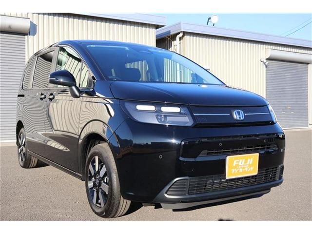 HONDA FREED e:HEV 2025